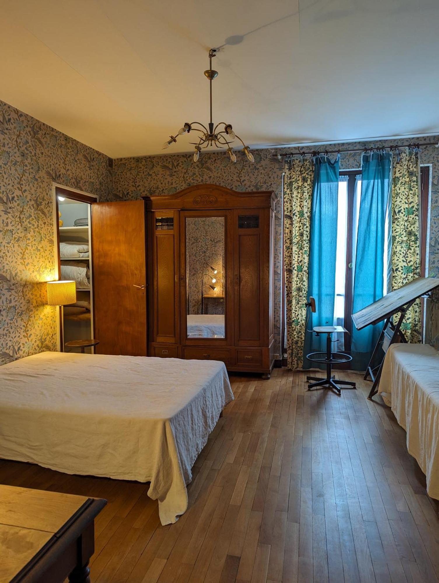 Studio 63M2 3Eme Etage Ou Chambre Dans Appartement 2Eme Etage Pour Sejours A Moulins Moulins  Buitenkant foto